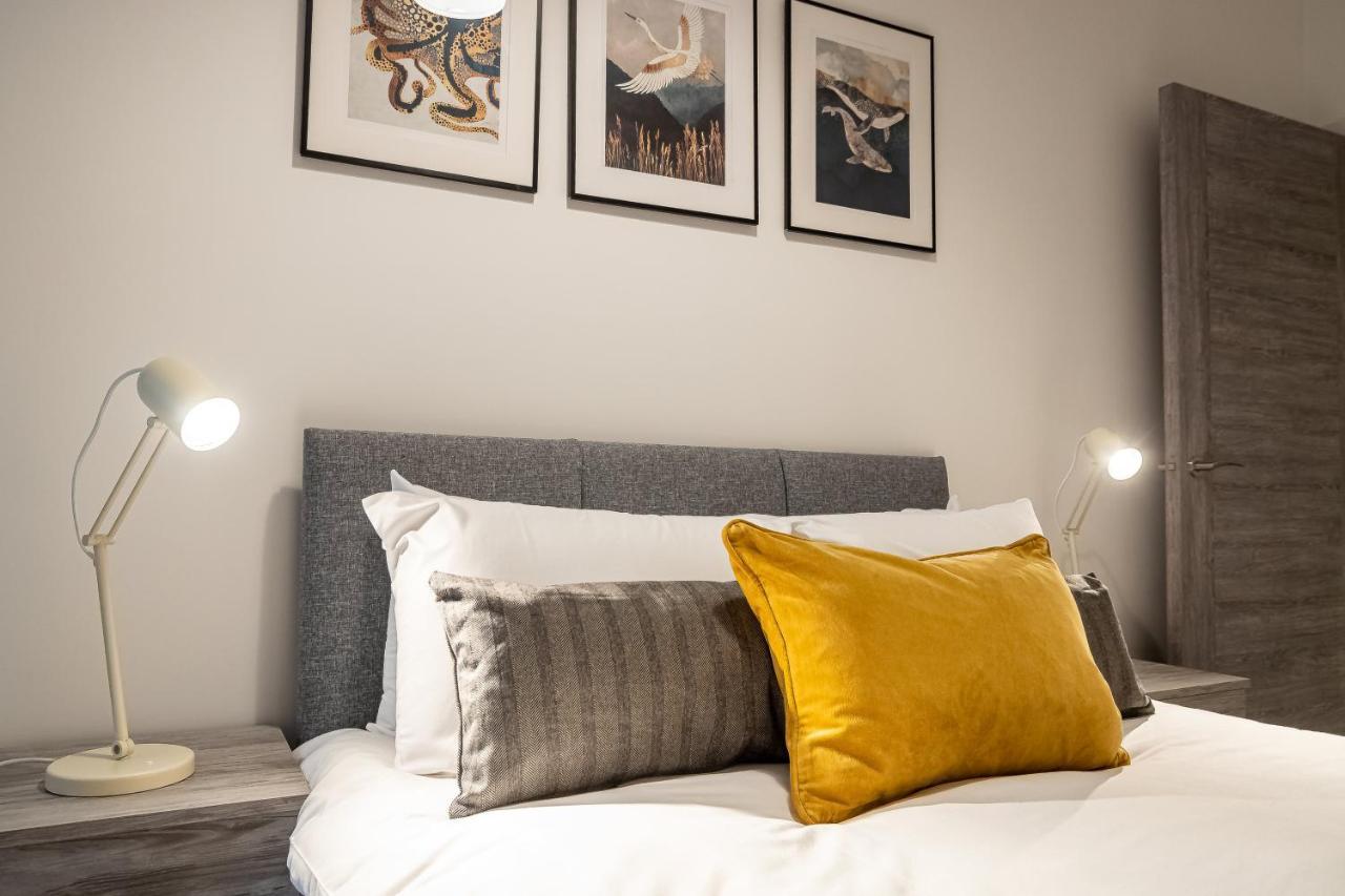 Bayard Apartments -Two Bedroom Apartment - Contractors Welcome Peterborough Eksteriør bilde