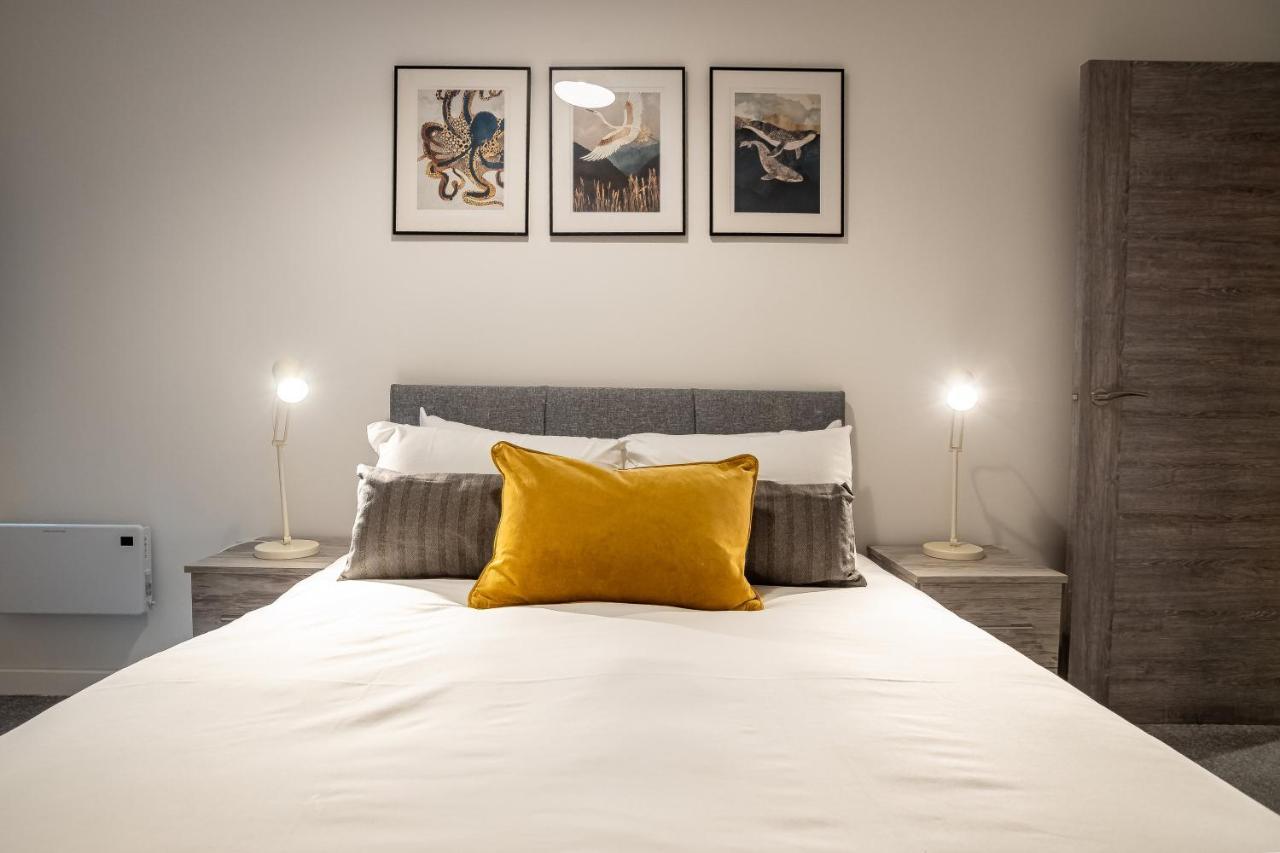 Bayard Apartments -Two Bedroom Apartment - Contractors Welcome Peterborough Eksteriør bilde